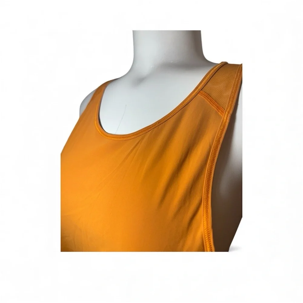 Lululemon Sculpt Tank - Size 6 - Picture 4 of 8